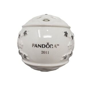 Pandora 2011 White Ceramic Ball Tree Ornament Round Christmas Holiday in Box